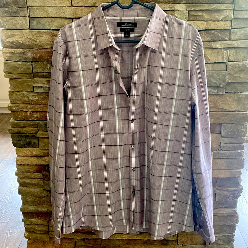Mark Anthony Long Sleeve Button Down Size Large